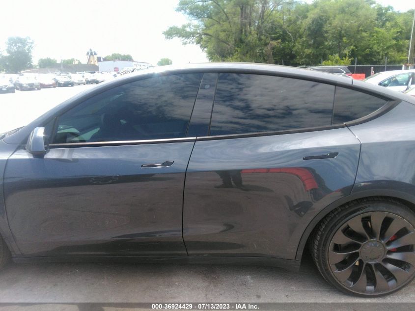 2020 TESLA MODEL Y LONG RANGE/PERFORMANCE - 5YJYGDEF3LF028139