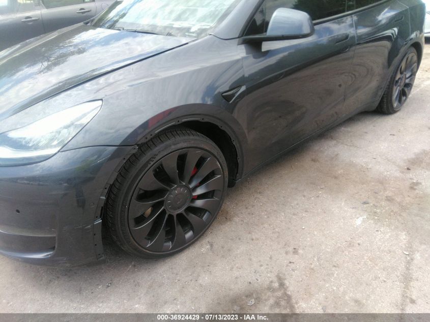 2020 TESLA MODEL Y LONG RANGE/PERFORMANCE - 5YJYGDEF3LF028139