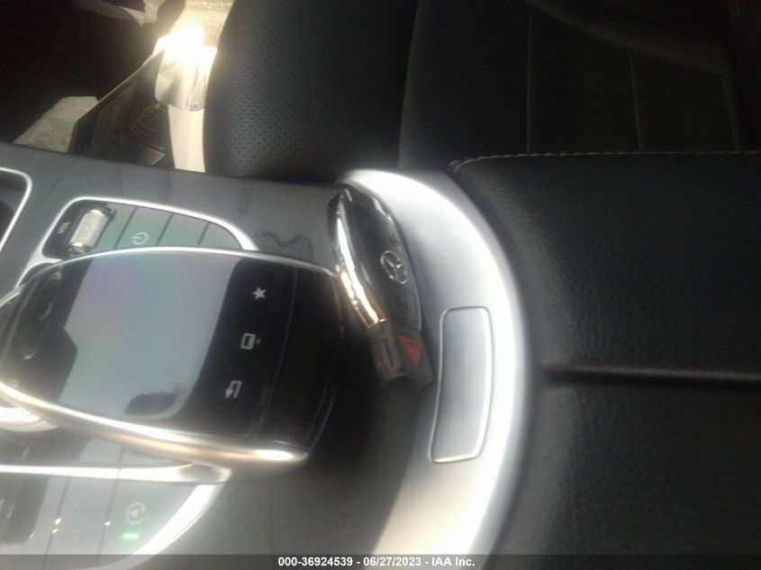 2016 MERCEDES-BENZ C-CLASS C 300 - 55SWF4KB8GU141116