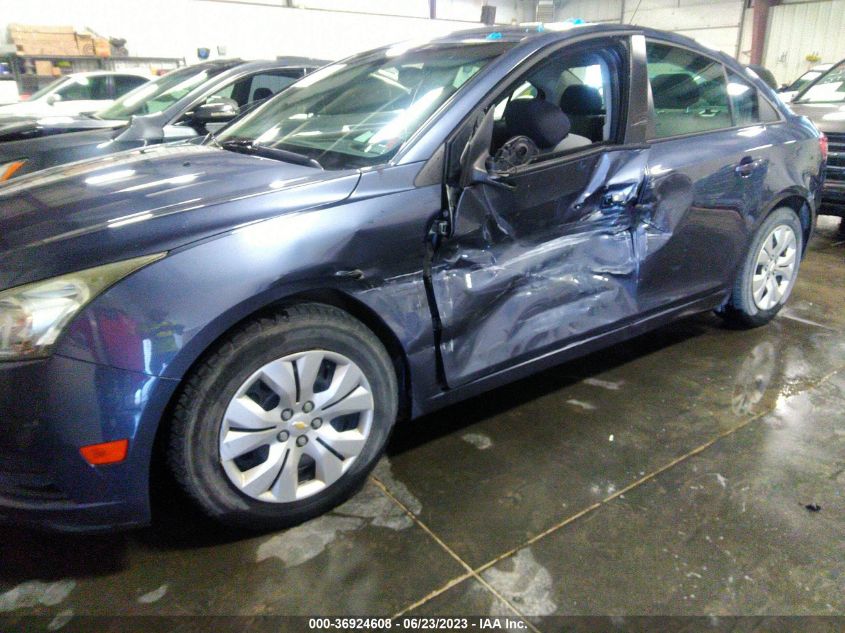 2014 CHEVROLET CRUZE LS - 1G1PA5SH8E7172571