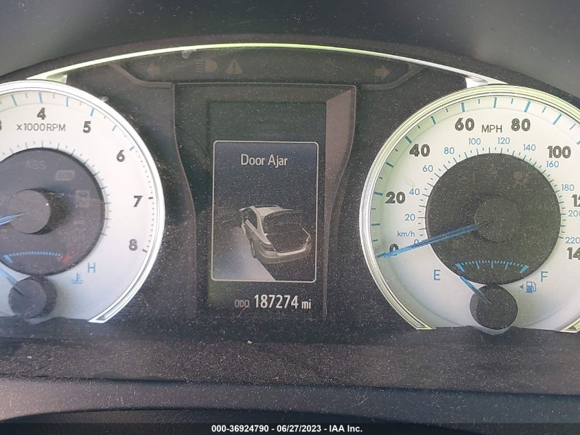 2016 TOYOTA CAMRY XLE/SE/LE/XSE - 4T1BF1FK4GU560060