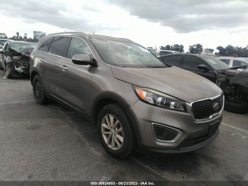 2017 KIA SORENTO LX V6 - 5XYPG4A59HG207147