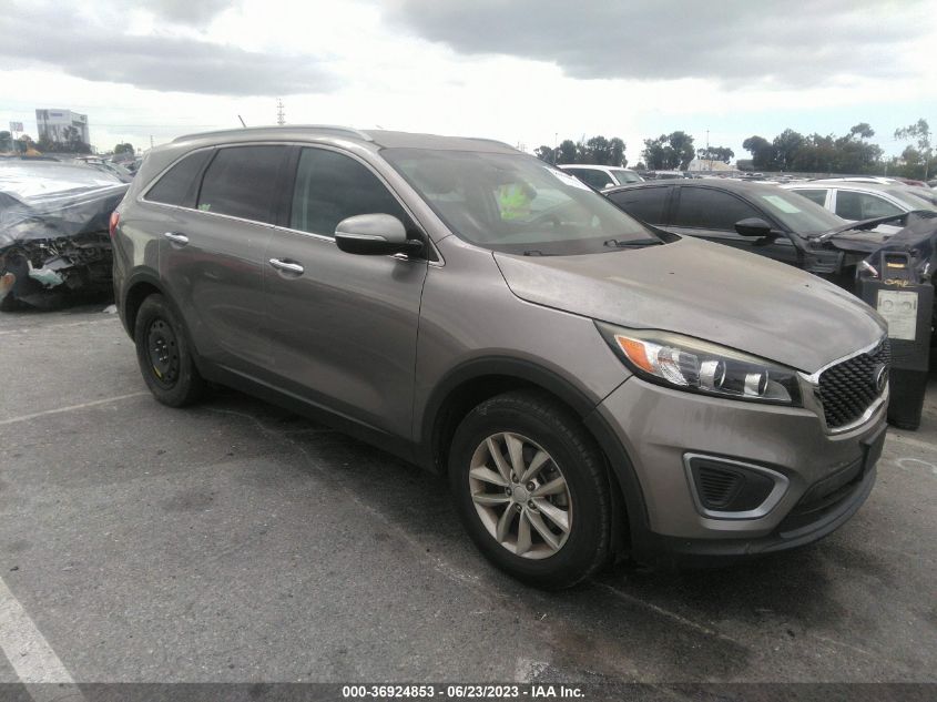 2017 KIA SORENTO LX V6 - 5XYPG4A59HG207147