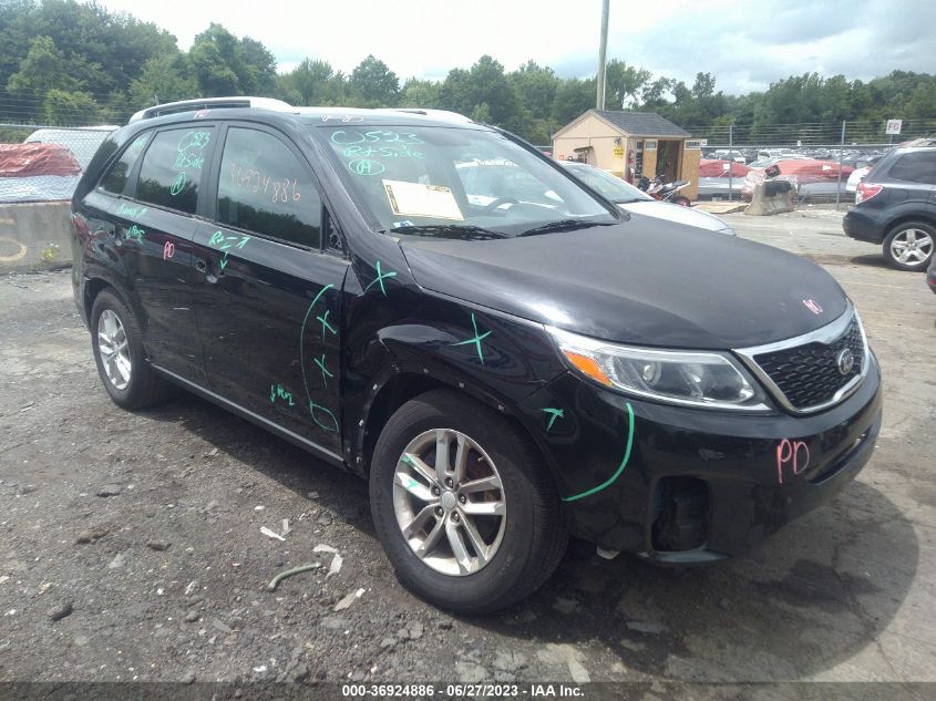 2014 KIA SORENTO LX - 5XYKTCA68EG488829