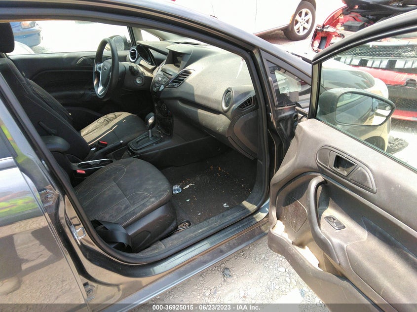 VIN 3FADP4EJ9JM132474 2018 FORD FIESTA SE