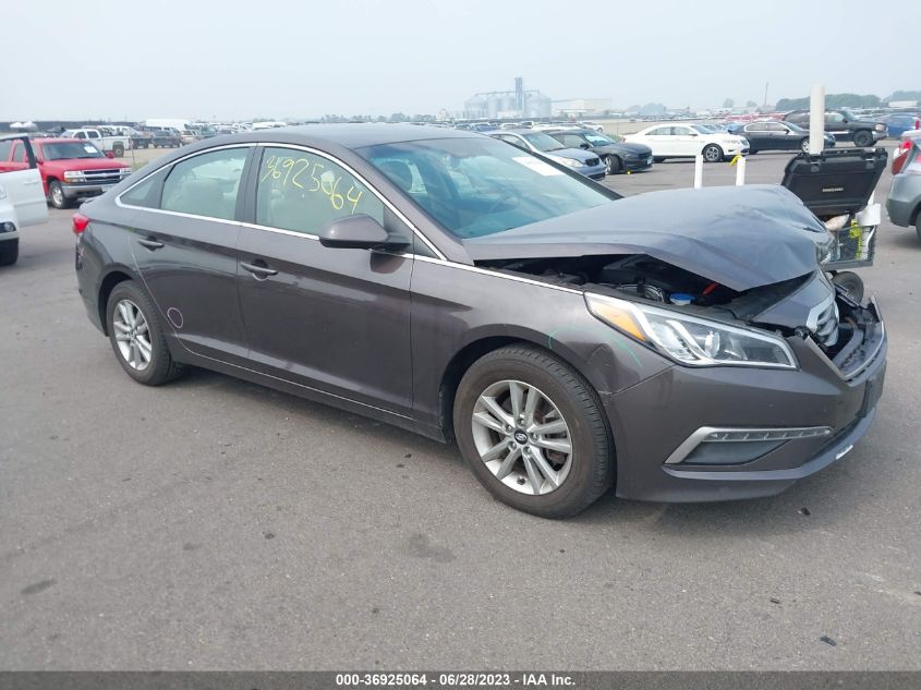 2015 HYUNDAI SONATA 2.4L SE - 5NPE24AF8FH036069