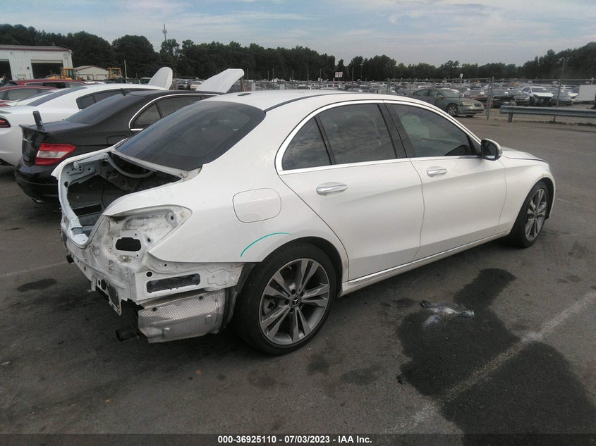 VIN 55SWF4JB1JU239333 2018 MERCEDES-BENZ C-CLASS C 300