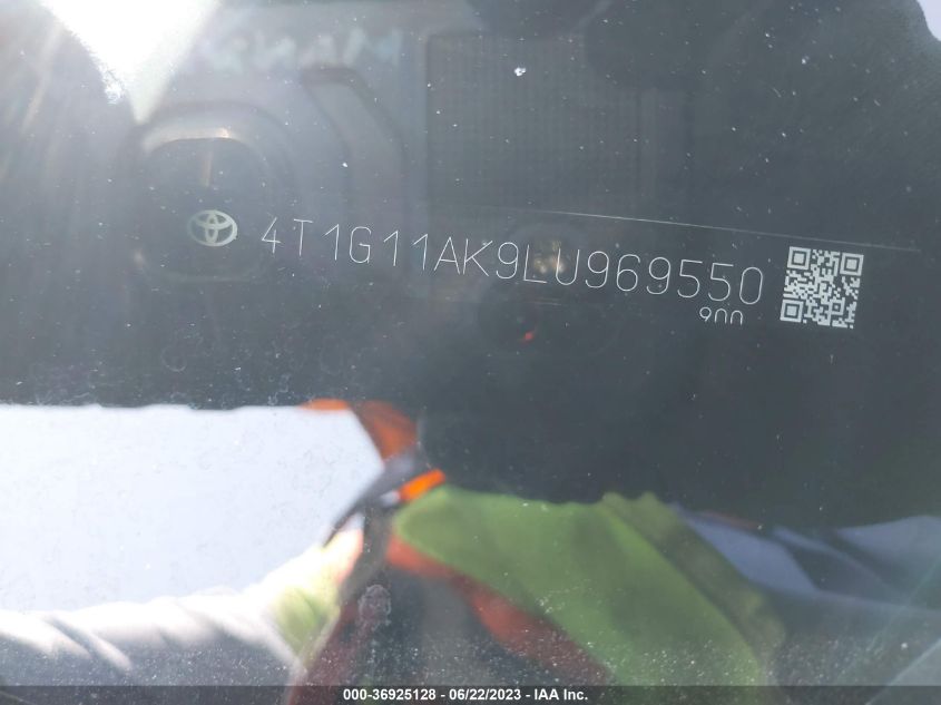 2020 TOYOTA CAMRY SE - 4T1G11AK9LU969550