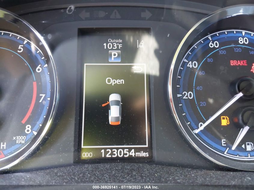 2018 TOYOTA COROLLA L/LE/XLE/SE/XSE - 5YFBURHE6JP808507