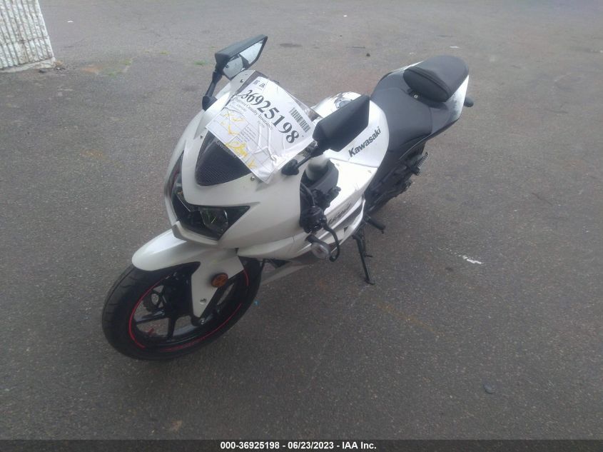 2011 KAWASAKI EX250 J - JKAEXMJ1XBDA84174