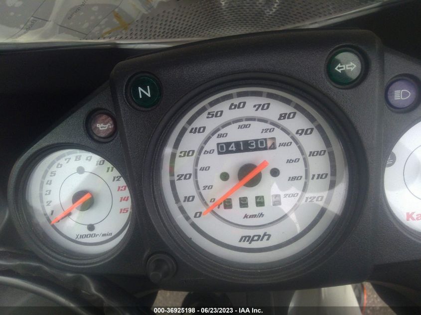 2011 KAWASAKI EX250 J - JKAEXMJ1XBDA84174