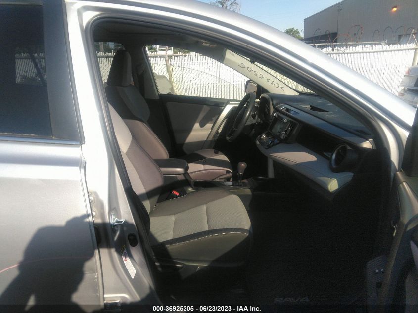 2015 TOYOTA RAV4 XLE - JTMRFREV7FD134956