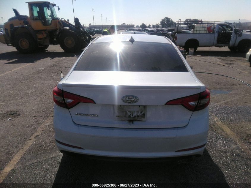 2015 HYUNDAI SONATA 2.4L SE - 5NPE24AF8FH146412