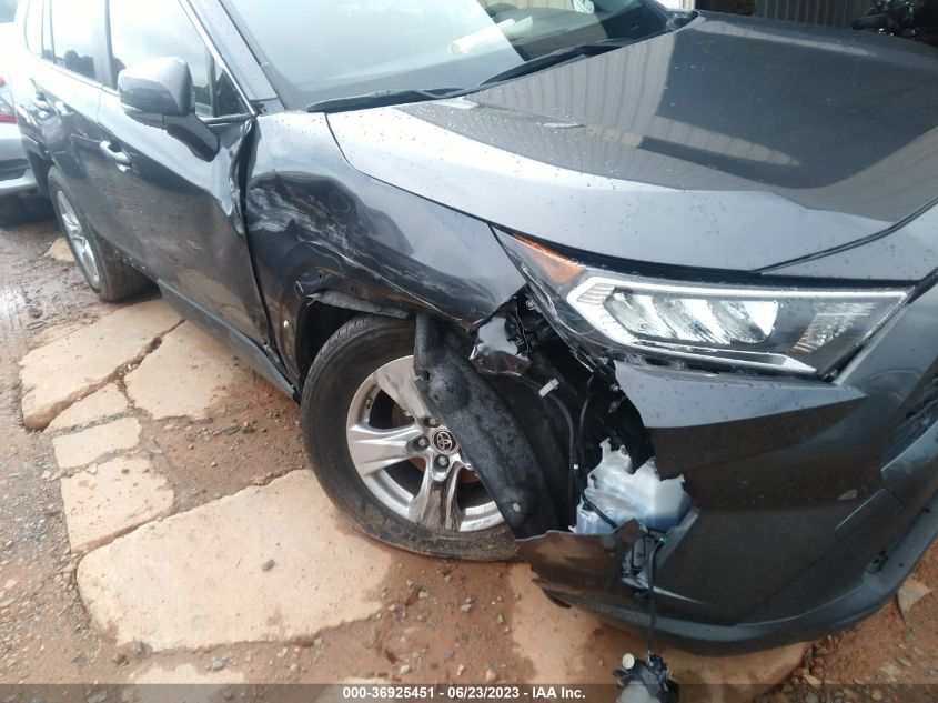 2019 TOYOTA RAV4 XLE/XLE PREMIUM - JTMW1RFV2KD039389