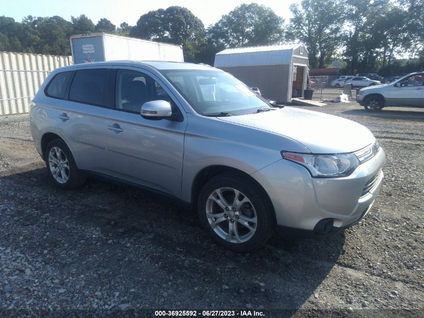 2014 MITSUBISHI OUTLANDER SE - JA4AD3A3XEZ015833