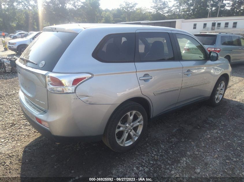 2014 MITSUBISHI OUTLANDER SE - JA4AD3A3XEZ015833