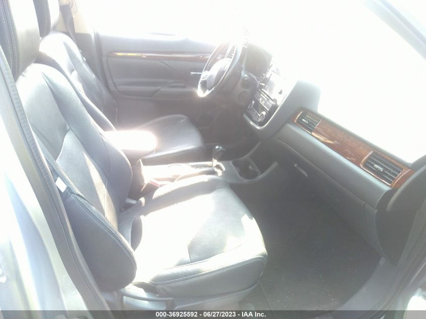 2014 MITSUBISHI OUTLANDER SE - JA4AD3A3XEZ015833