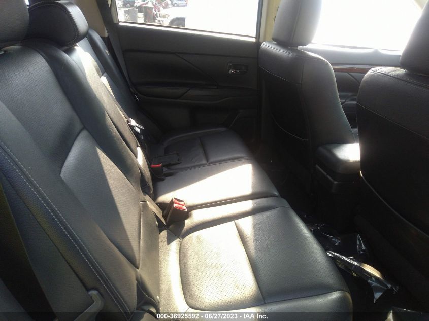2014 MITSUBISHI OUTLANDER SE - JA4AD3A3XEZ015833