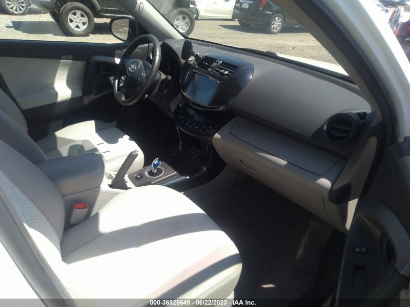 2013 TOYOTA RAV4 EV - 2T3YL4DV0DW001822