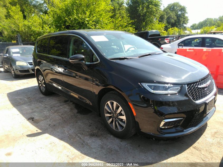 2022 CHRYSLER PACIFICA HYBRID TOURING L - 2C4RC1L75NR143701