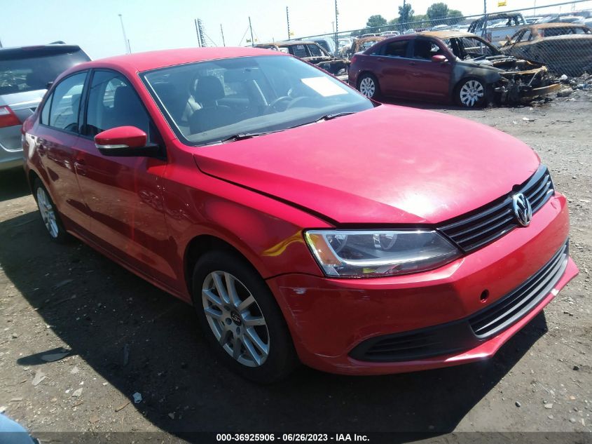 2014 VOLKSWAGEN JETTA SEDAN SE - 3VWD17AJ0EM415853