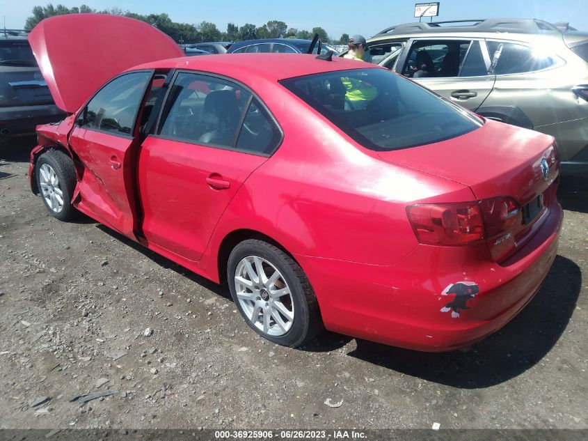 2014 VOLKSWAGEN JETTA SEDAN SE - 3VWD17AJ0EM415853