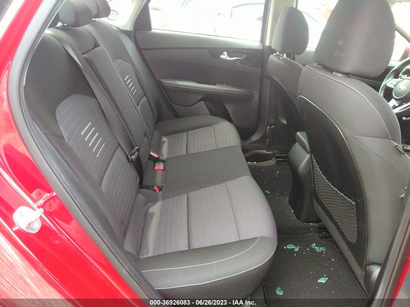 VIN 3KPF34AD8KE017245 2019 KIA FORTE S