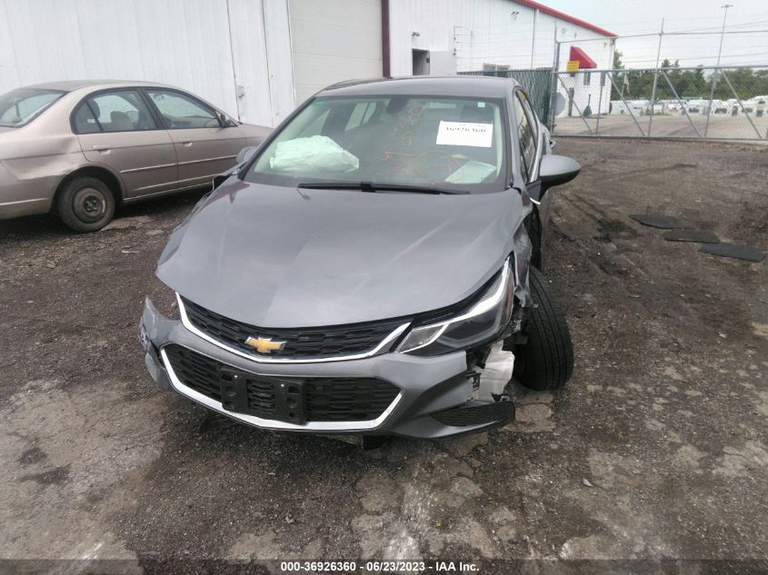 2018 CHEVROLET CRUZE LT - 1G1BE5SM3J7117502