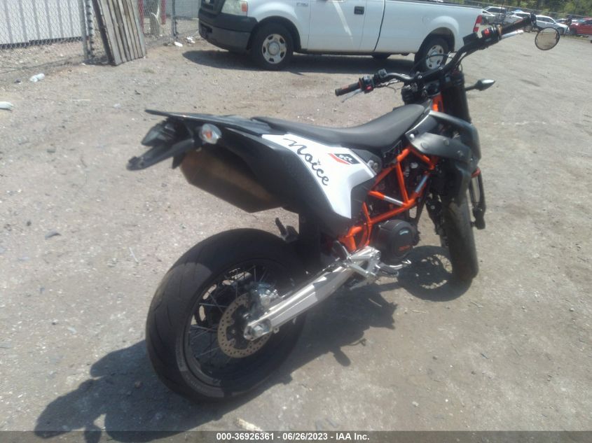 2019 KTM 690 SMC R VBKLSV40XKM754600