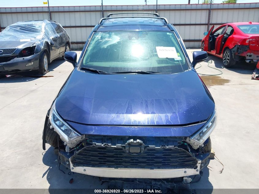 2021 TOYOTA RAV4 XLE - JTMP1RFV0MD077100