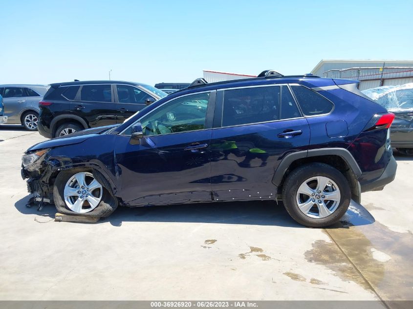 2021 TOYOTA RAV4 XLE - JTMP1RFV0MD077100