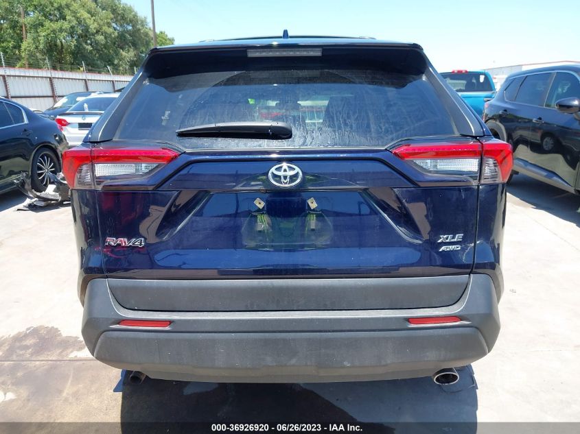 2021 TOYOTA RAV4 XLE - JTMP1RFV0MD077100