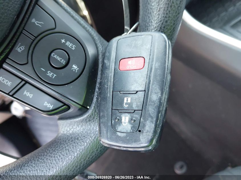2021 TOYOTA RAV4 XLE - JTMP1RFV0MD077100