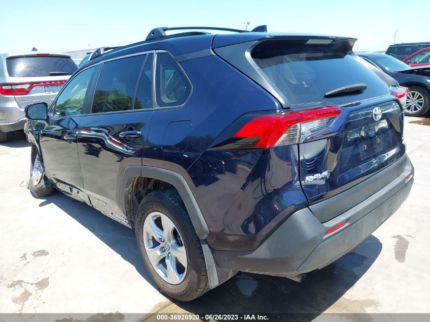 2021 TOYOTA RAV4 XLE - JTMP1RFV0MD077100