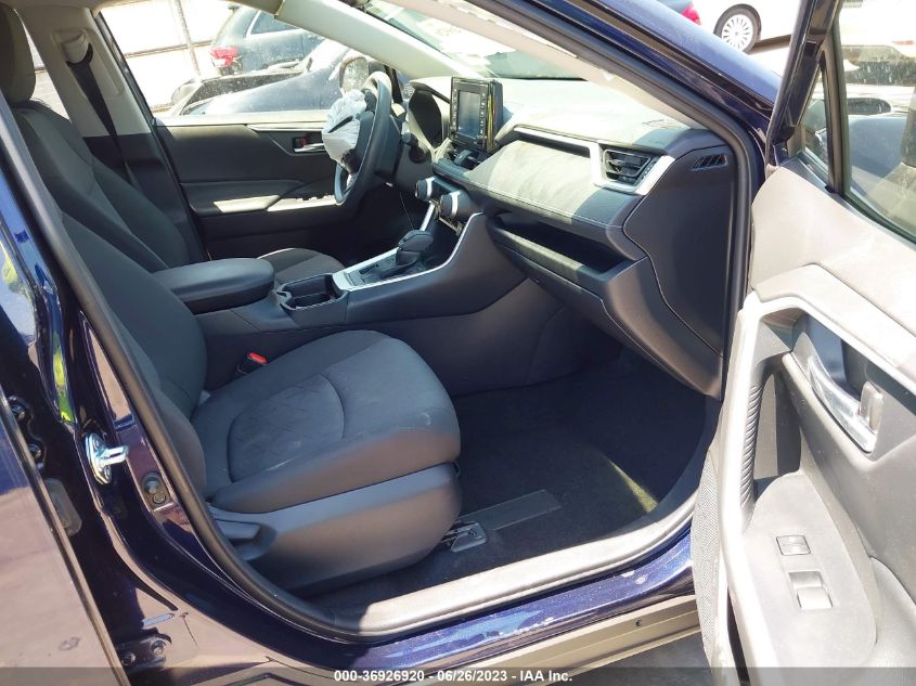 2021 TOYOTA RAV4 XLE - JTMP1RFV0MD077100