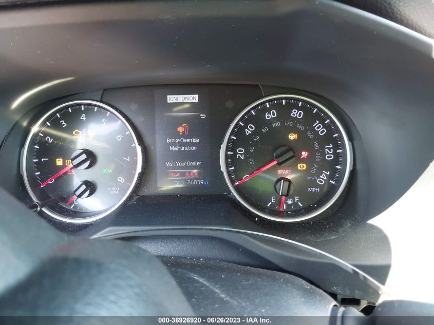 2021 TOYOTA RAV4 XLE - JTMP1RFV0MD077100