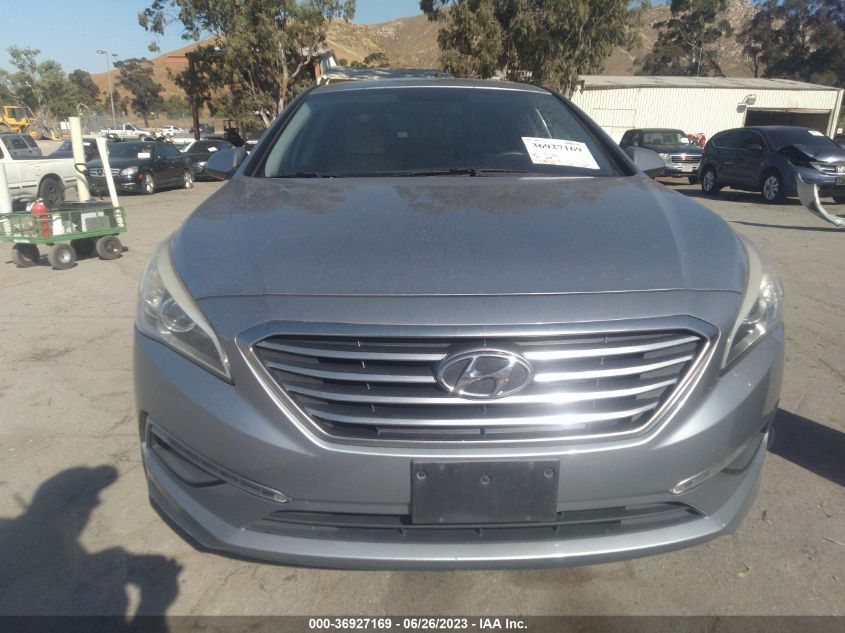 2015 HYUNDAI SONATA 2.4L SE - 5NPE24AF2FH074476