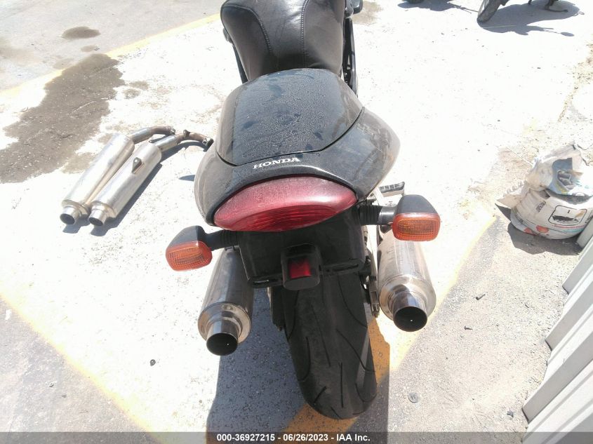 2004 HONDA VTR1000 F JH2SC36144M600009