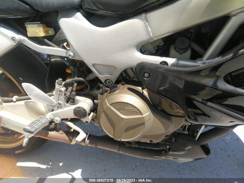 2004 HONDA VTR1000 F JH2SC36144M600009