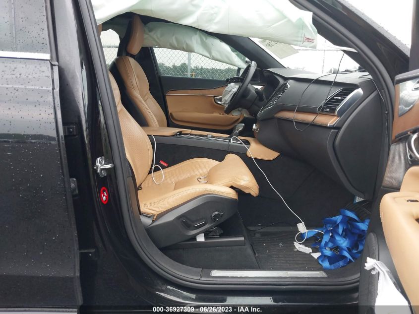 YV4A22PLXJ1344776 2018 VOLVO XC90, photo no. 5