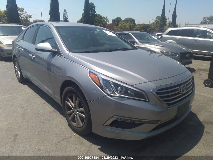 2015 HYUNDAI SONATA 2.4L SE - 5NPE24AF8FH185968