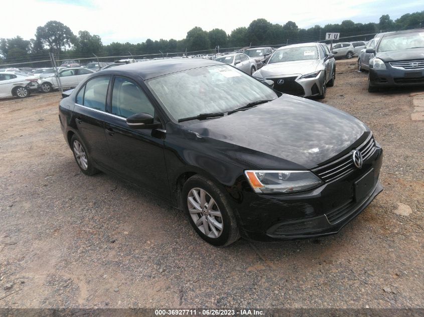 2013 VOLKSWAGEN JETTA SEDAN SE W/CONVENIENCE - 3VWDP7AJ7DM201553