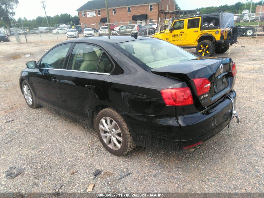 2013 VOLKSWAGEN JETTA SEDAN SE W/CONVENIENCE - 3VWDP7AJ7DM201553