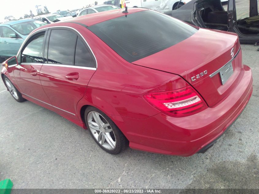 2013 MERCEDES-BENZ C-CLASS C 250 - WDDGF4HB3DA808939