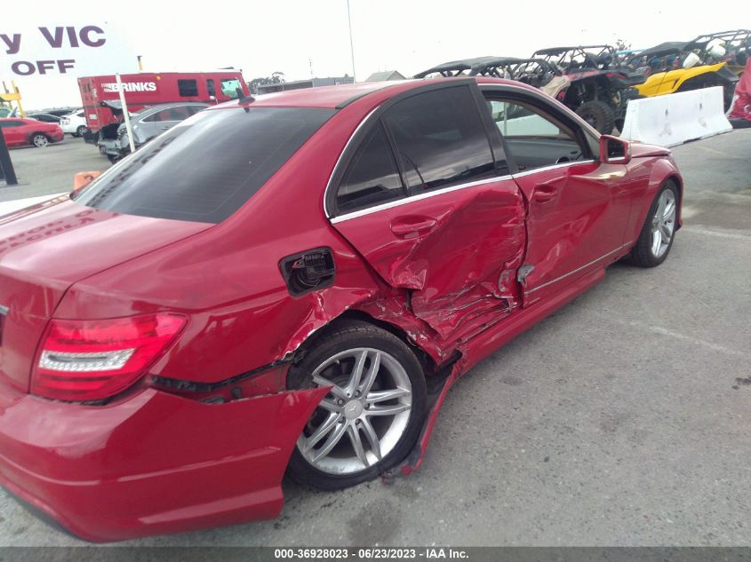 2013 MERCEDES-BENZ C-CLASS C 250 - WDDGF4HB3DA808939