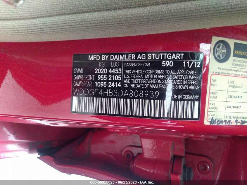 2013 MERCEDES-BENZ C-CLASS C 250 - WDDGF4HB3DA808939