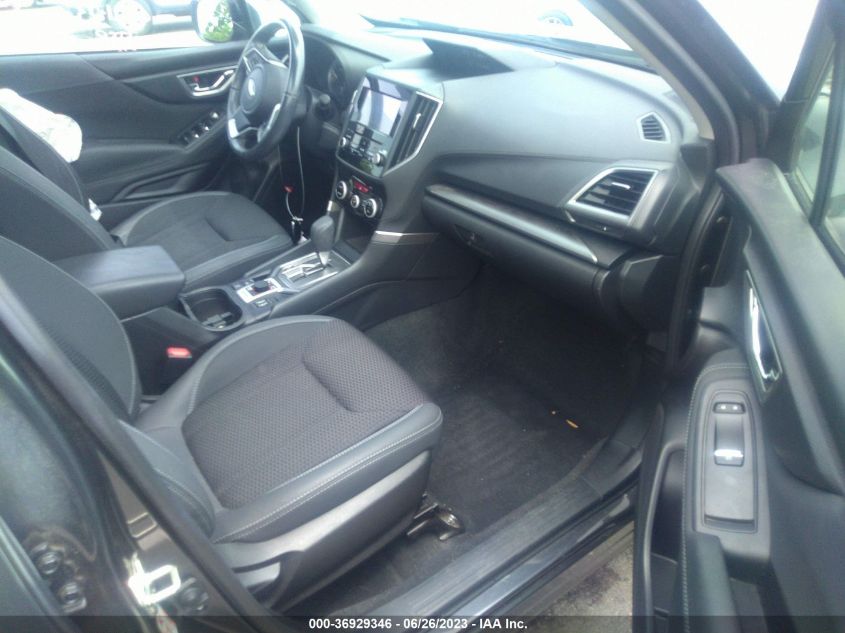 2019 SUBARU FORESTER PREMIUM - JF2SKAGC0KH540916