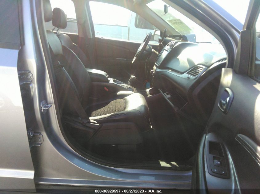 2018 DODGE JOURNEY CROSSROAD - 3C4PDDGG2JT388768