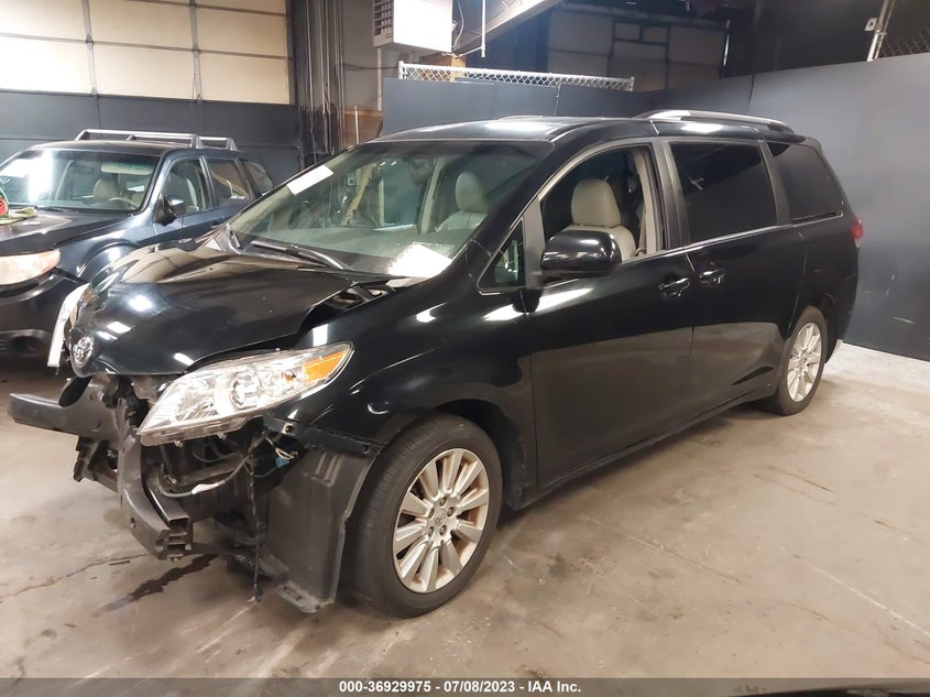 2014 TOYOTA SIENNA LTD/XLE VIN: 5TDDK3DC2ES075370