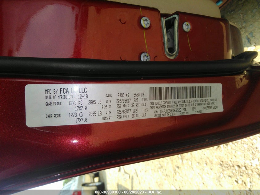 VIN 1C4PJMCB4KD352526 2019 JEEP CHEROKEE LATITUDE